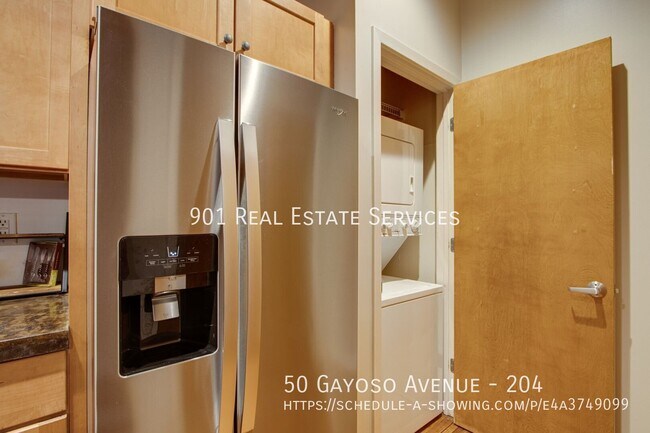 Building Photo - 50 Gayoso Ave