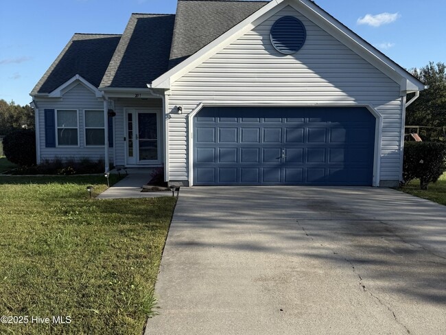 Building Photo - 207 Eagle Creek Rd