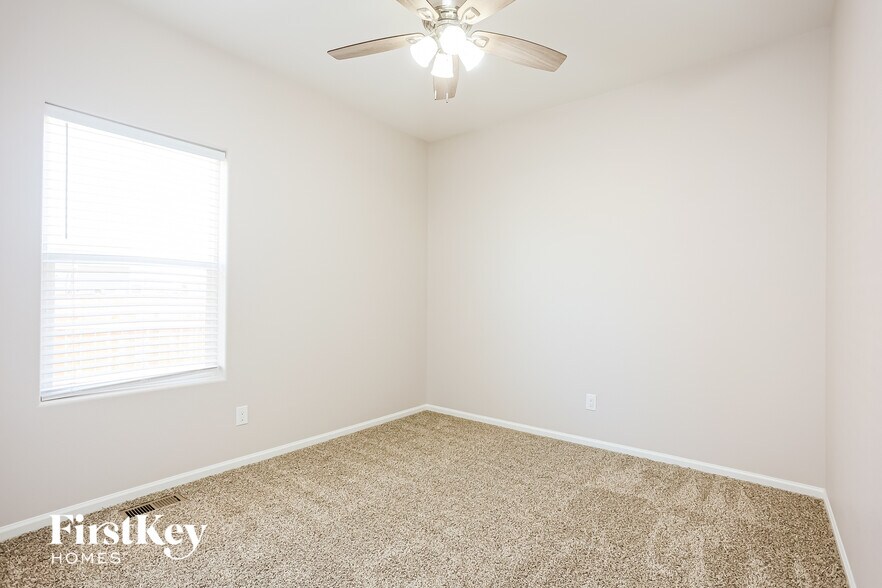 Building Photo - 6719 Liberator Trl