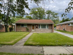 Building Photo - 17937 Wildwood Ave