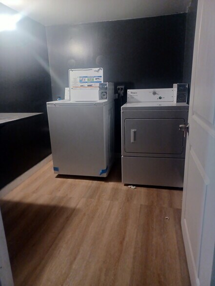 Building Photo - 5918 S Calumet Ave