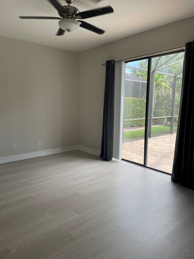 Building Photo - 12214 Country Day Cir