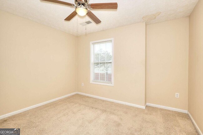 Building Photo - 453 Tara Commons Cir