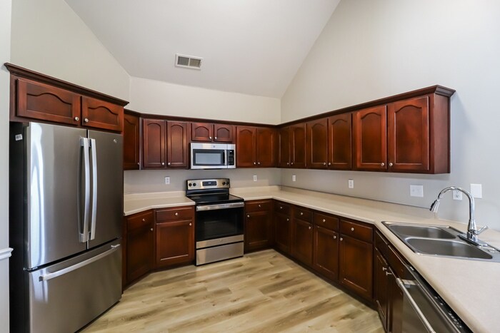 Building Photo - 5036 Devan Woods Cove
