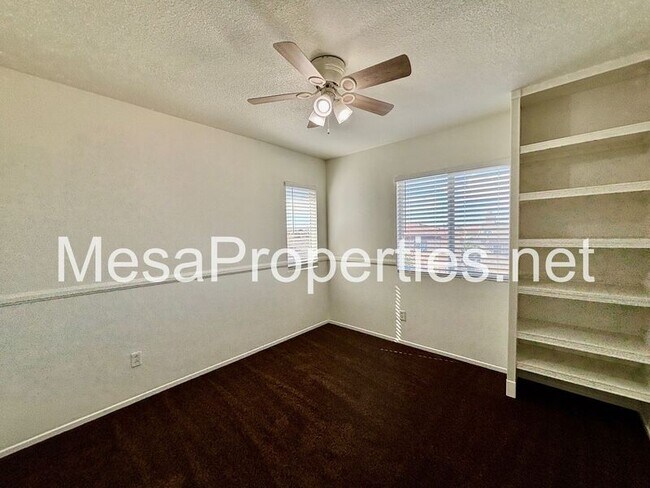 Building Photo - 14350 Jackrabbit Ln