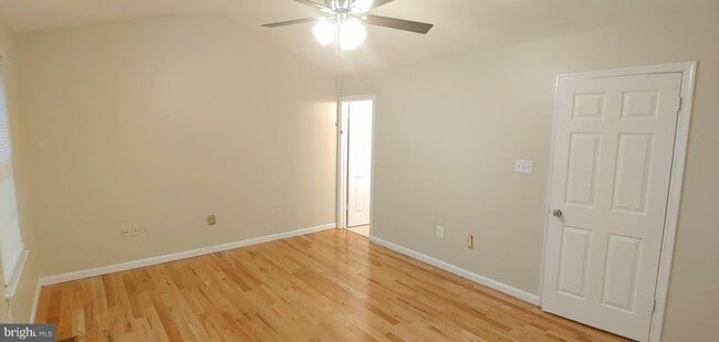 Building Photo - 4 Steeplejack Ct