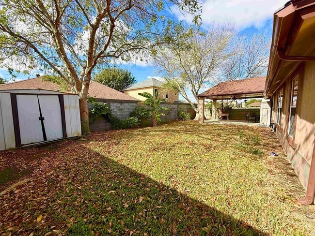 Building Photo - 2206 Calle Chiquita Ct
