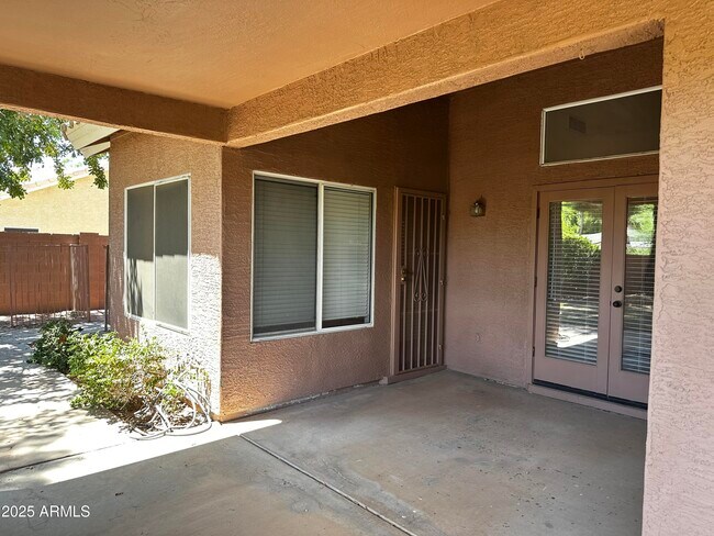 Building Photo - 6273 W Louise Dr