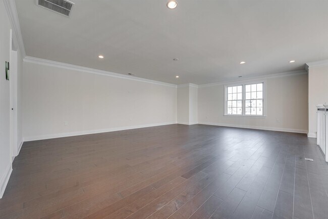 Building Photo - 22 Silent Nest Wy