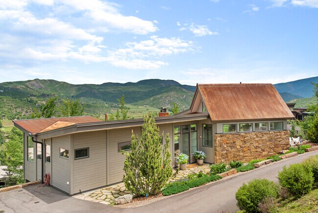 Building Photo - 269 Gambel Way