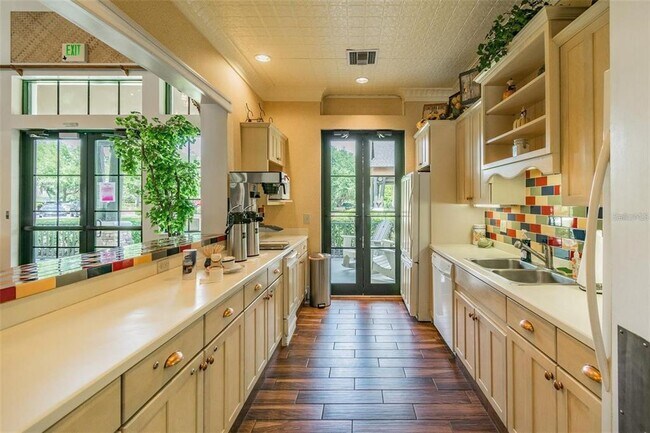 Building Photo - 7655 Citrus Blossom Dr