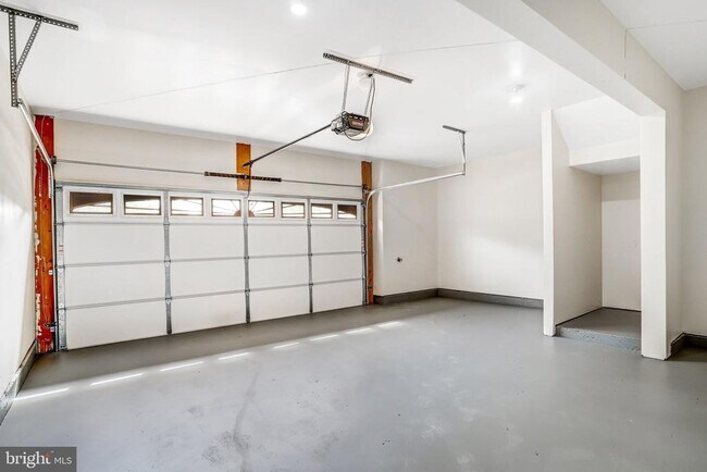 Building Photo - 22616 Welborne Manor Square