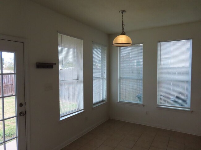 Building Photo - 4115 McFarland Dr