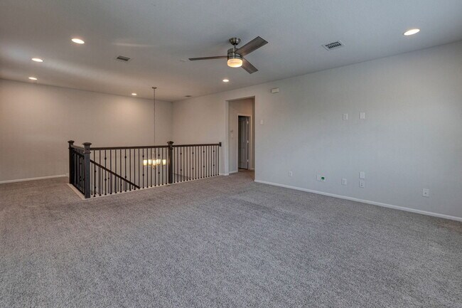 Building Photo - 125 Rangel Dr