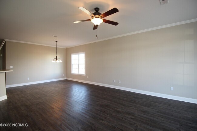 Building Photo - 2224 Brookville Dr