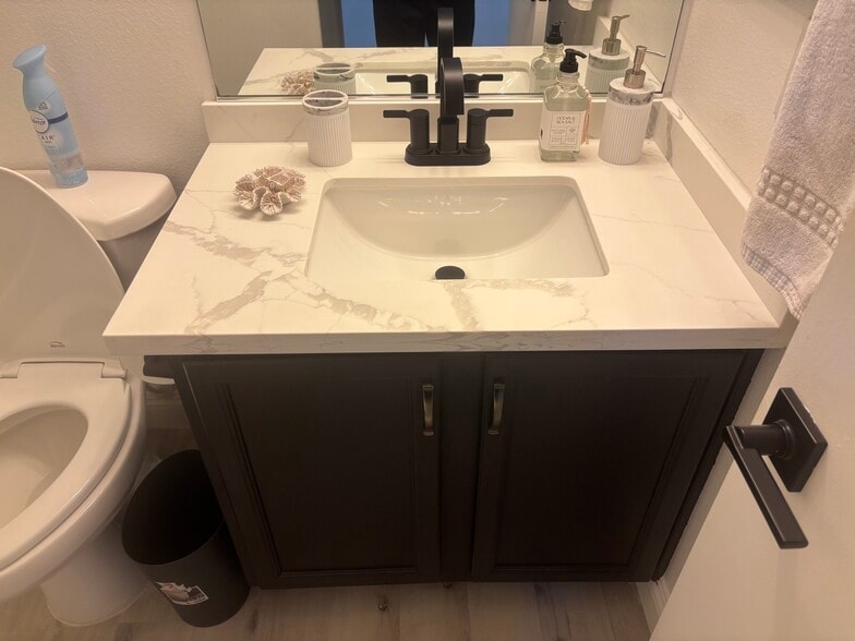 Building Photo - 7331 Carrot Ridge St