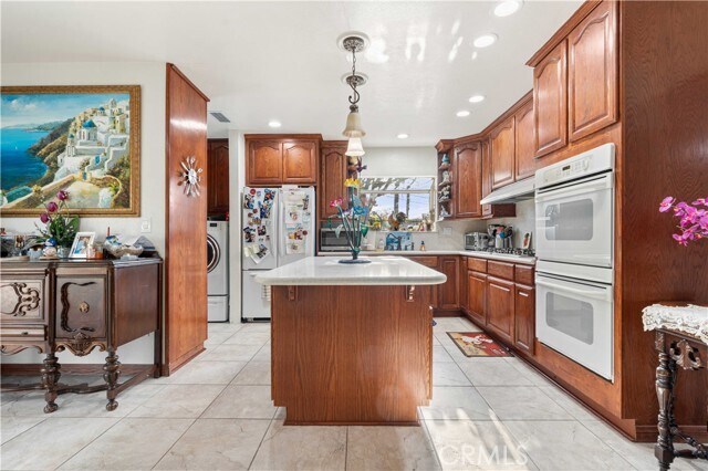 Building Photo - 16708 Sunburst St