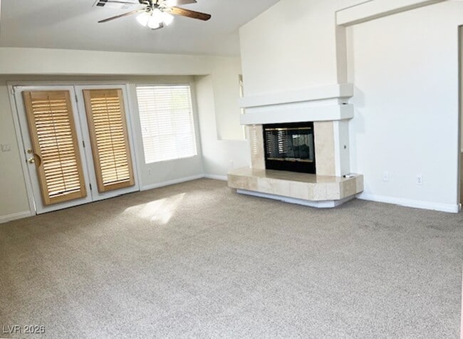 Building Photo - 16 Oak Hollow Ct