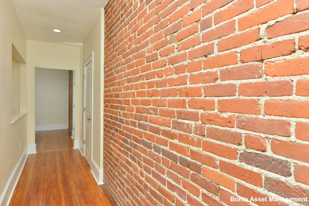 Building Photo - 2 Humboldt Ave
