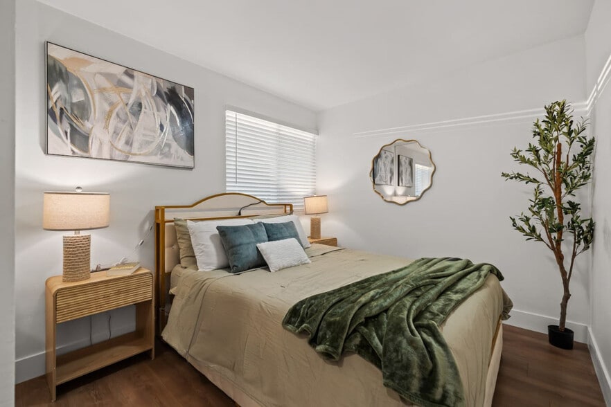 Building Photo - 1676 Raynell Way