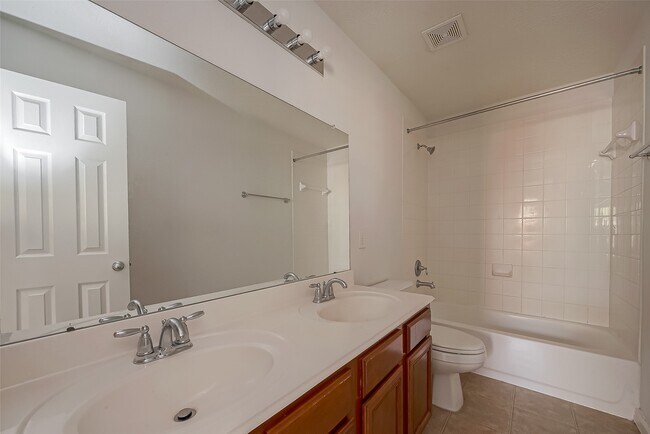 Building Photo - 29511 Legends Branch Ln