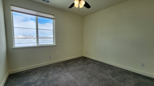 Building Photo - Spacious Two Story Home in Spanish Springs