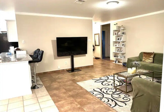 Building Photo - 1505 Hill Lockwoods Dr