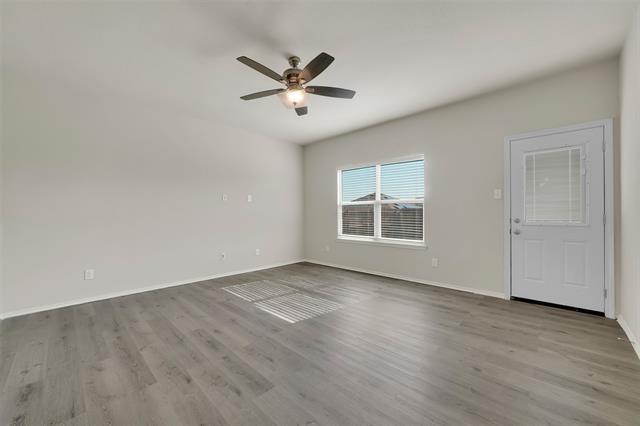 Building Photo - 2133 Meadow View Dr