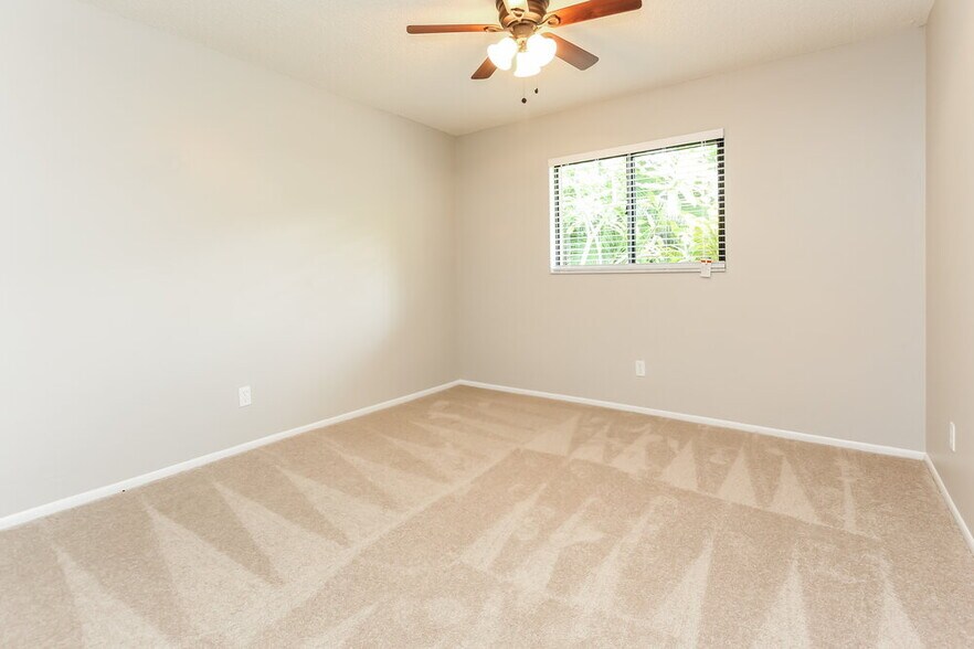 Building Photo - 1138 SE 13th St