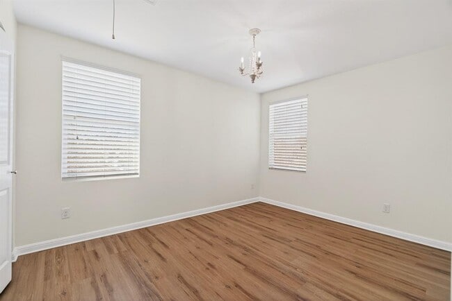 Building Photo - 2068 Herzog