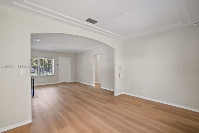 Building Photo - 2460 SW 24th St