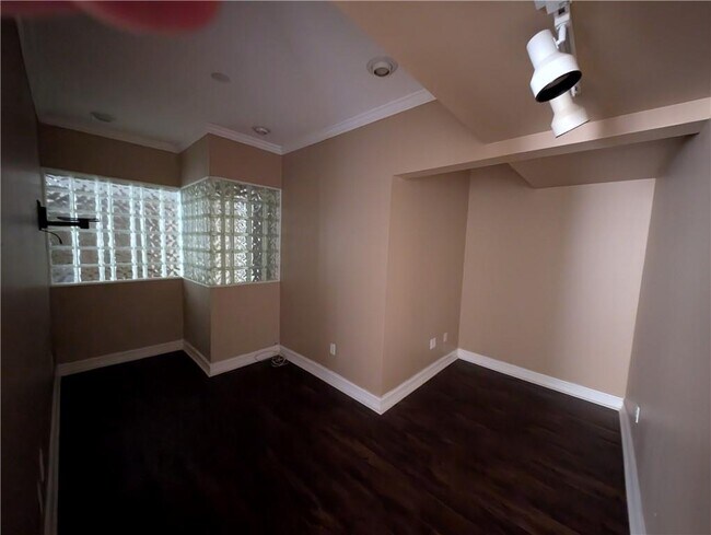 Building Photo - 4492 Chattahoochee Plantation Dr SE