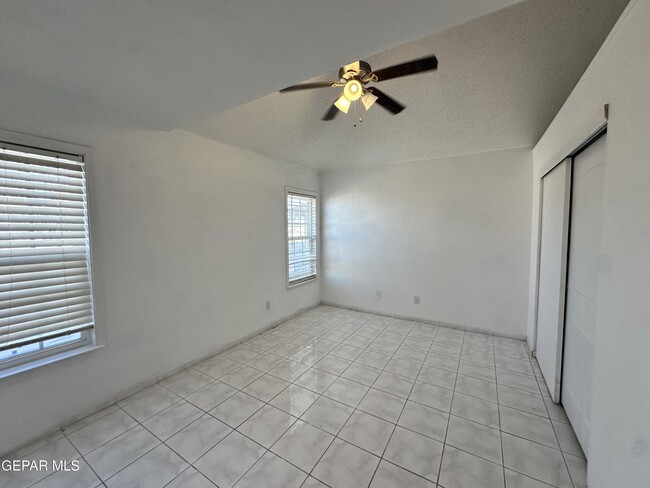 Building Photo - 10960 Joe Dimaggio Cir