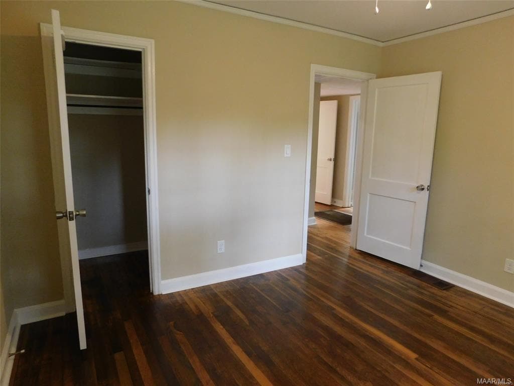 Building Photo - 3547 N Wareingwood Dr