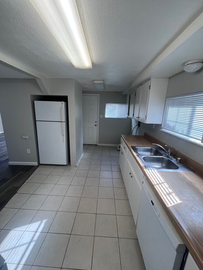 Building Photo - CUTE ONE BEDROOM ONE BATH HOME IN GRANITE ...