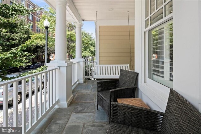 Building Photo - 2863 11th St N