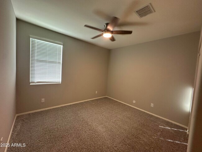 Building Photo - 20645 N Gardenia Rd