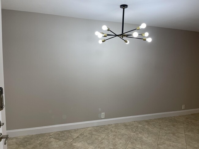 Building Photo - 3115 Oakland Shores Dr