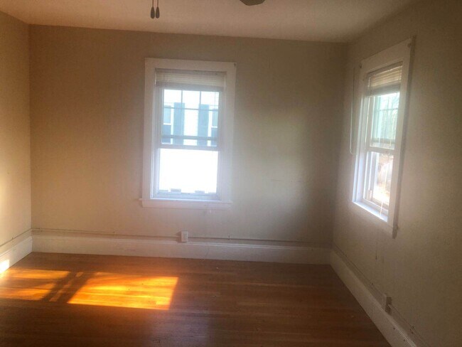 Building Photo - 80 Rodman St