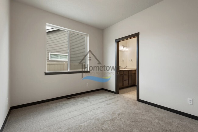 Building Photo - Brand New 4 Bed 2.5 Bath Home in Post Falls!!