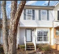 Building Photo - Coming Soon! 2 Bedroom Townhouse