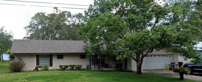 Building Photo - 119 Lake Dr