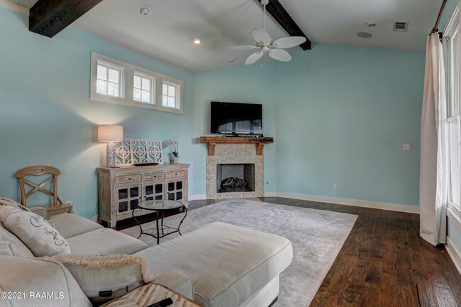 Building Photo - 108 Beaulac Ln