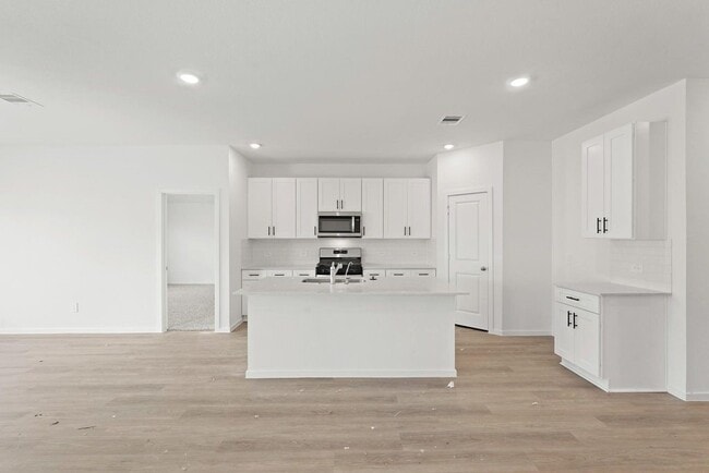 Building Photo - 16523 Hidden Ponderosa Path