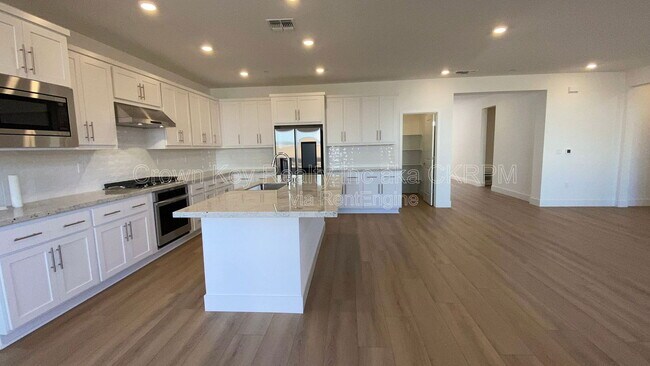 Building Photo - 2703 Joshua St