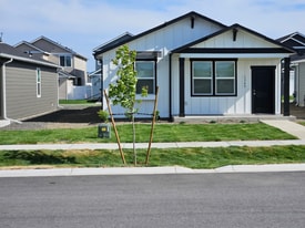 Building Photo - 5340 E Norma Ave