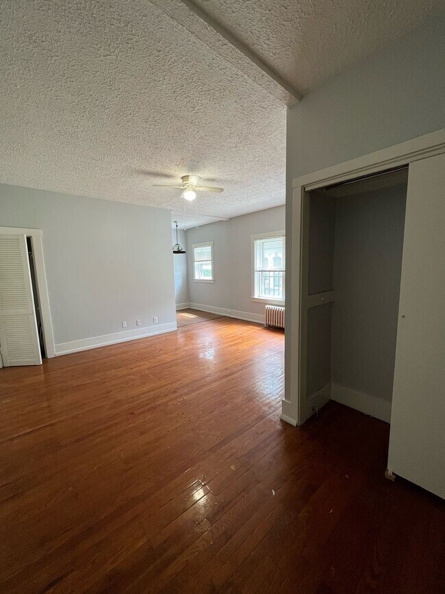 Building Photo - 85 Meigs St