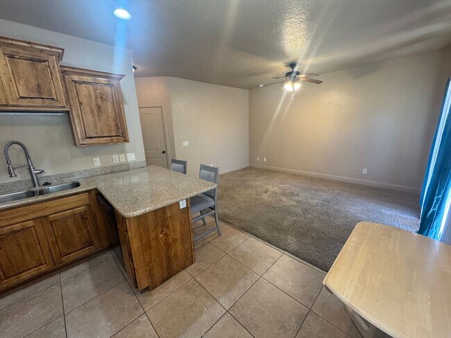 Building Photo - Millcreek Springs Townhome