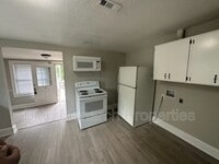 Building Photo - 5249 Clearwater Lake Rd