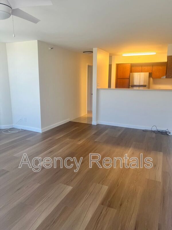 Building Photo - 930 Kaheka St